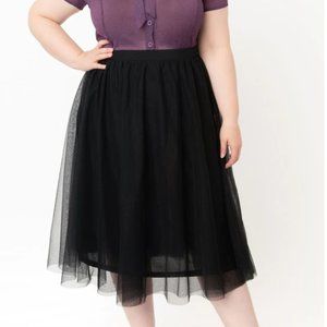 Unique Vintage Plus Size Black Tulle Hilty Skirt